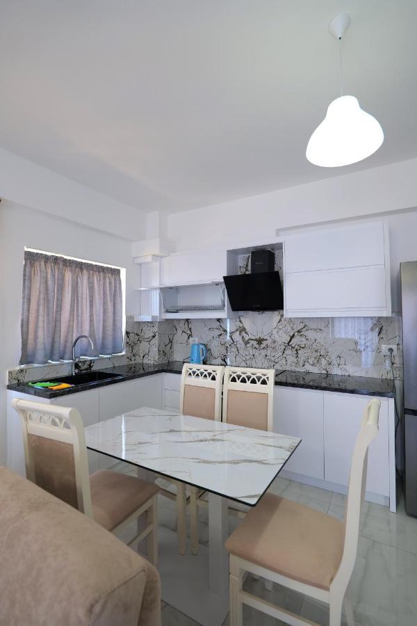 Arijons Apartments ซารานเดอ ภายนอก รูปภาพ