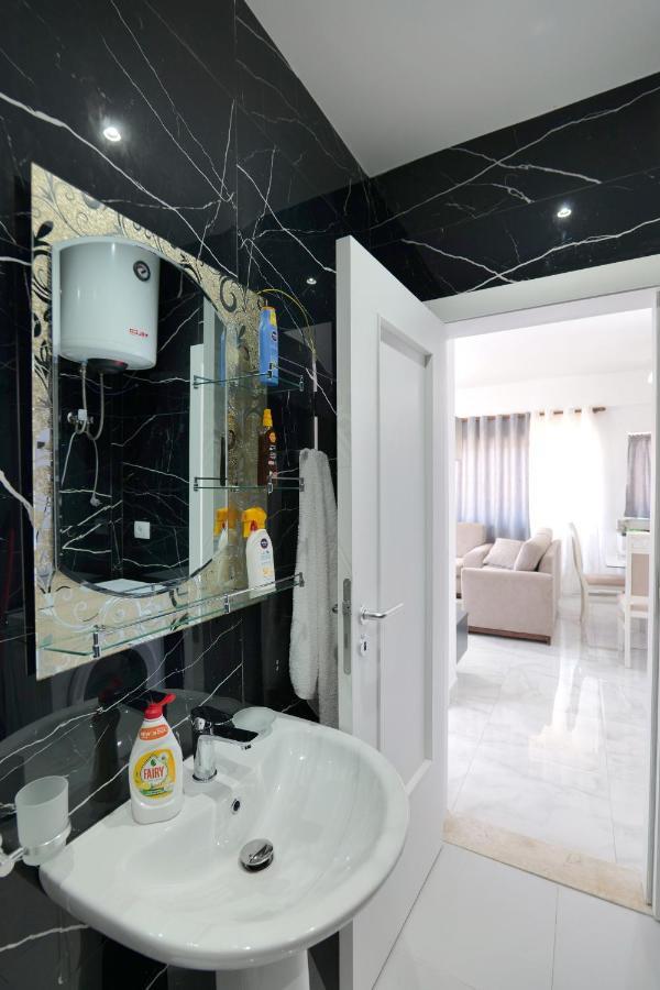 Arijons Apartments ซารานเดอ ภายนอก รูปภาพ